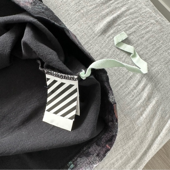 Offwhite galaxy brushed tshirt - Picture 7 of 12